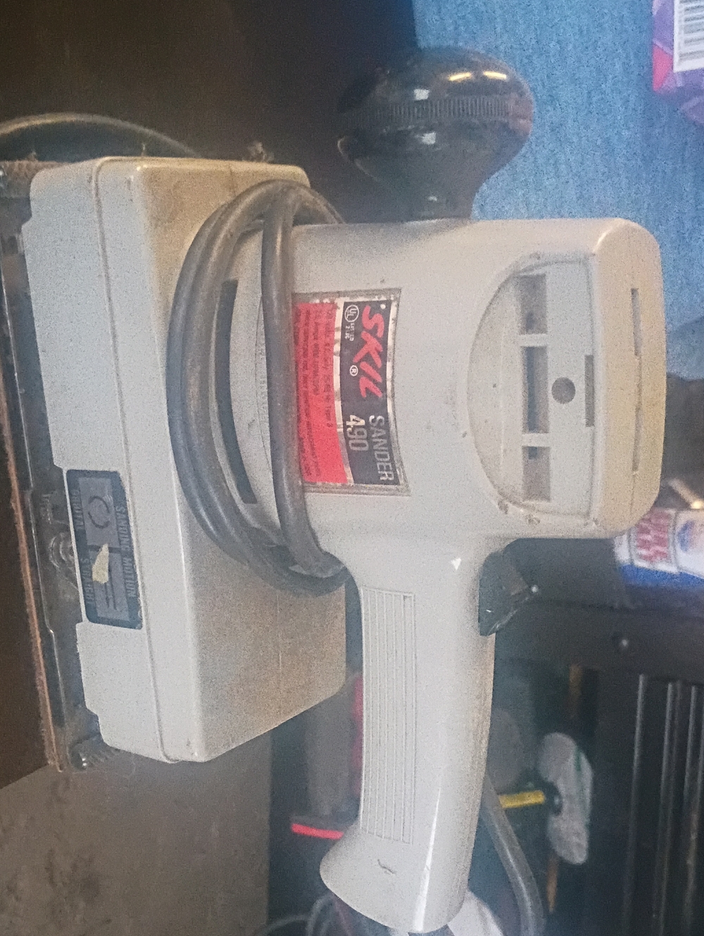 Skil 490 Gray Corded Hand Sander